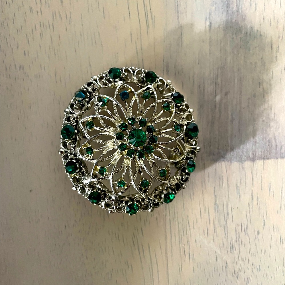 Emerald brooch